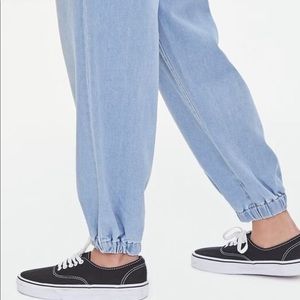 Forever 21 jogger xs .